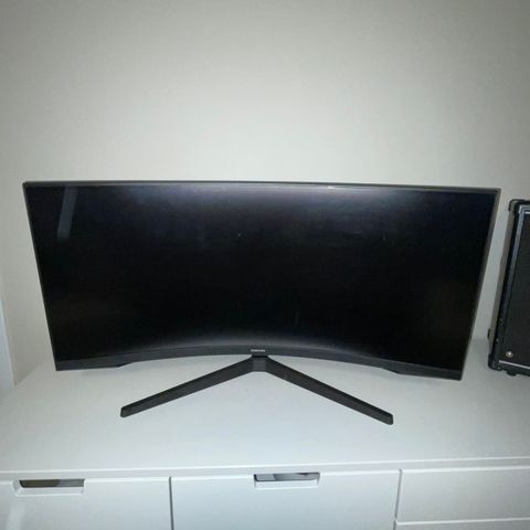 Samsung 34" Odyssey G5