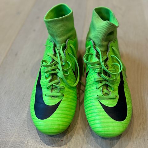 Nike mercurial fotballsko str 40