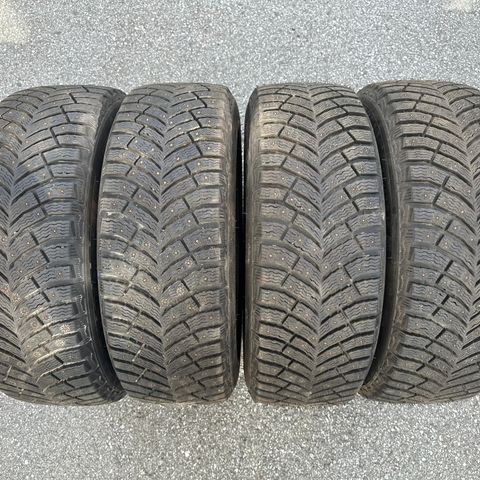 Piggdekk Michelin X-Ice North 4 215/60 R16