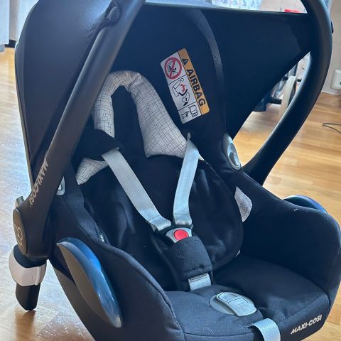 Maxi cosi bilstol med isofix og barnavogn adapter