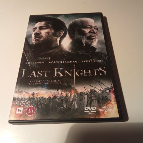 Last Knights.   Norsk tekst