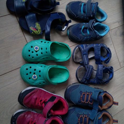 Sko, sandaler og crocs