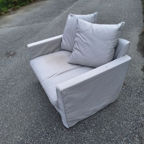 Halvannen-seters sofa-stol.