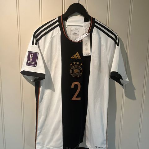 BNWT Tyskland hjemmedrakt VM 2022/2023 #2 Rudiger