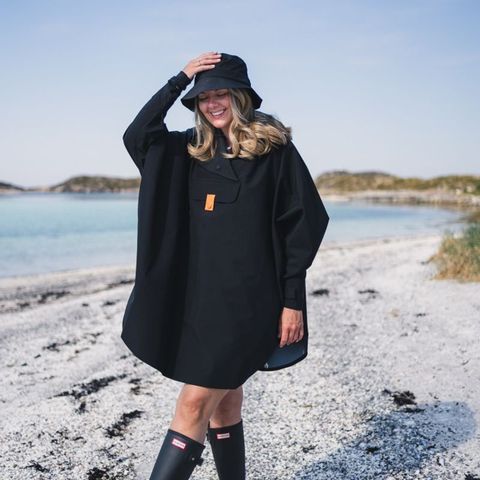 BLÆST Bergen poncho Xs