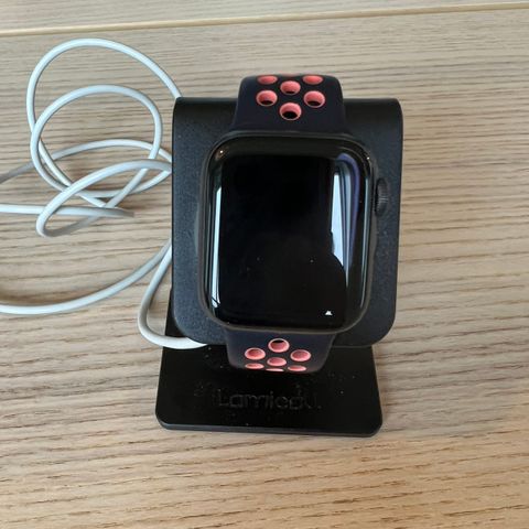 Apple Watch Nike Series 6 GPS 40 mm watch