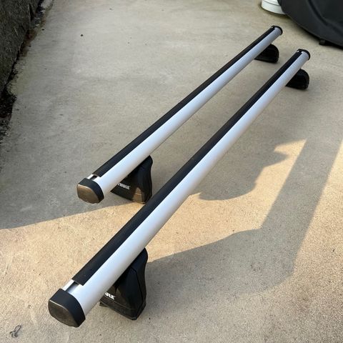 Takstativ til Land Rover Discovery 3/4 med rails - Thule ProBar