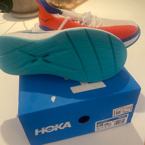 Hoka Carbon X3, strl 38. Helt nye