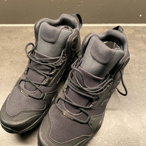 Adidas Terrex Goretex halvhøy sko str 44