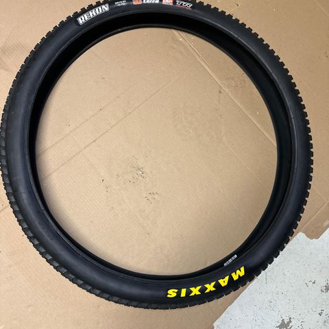 29x2.6 rekon tyre used very few times New 899kr