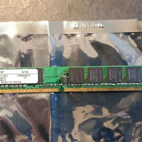 Kingston DDR2 (KVR800D2N6/1G) X2