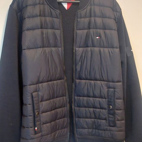 Fin Tommy Hilfiger herrejakke