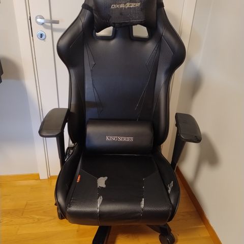 DXRacer gamingstol selges