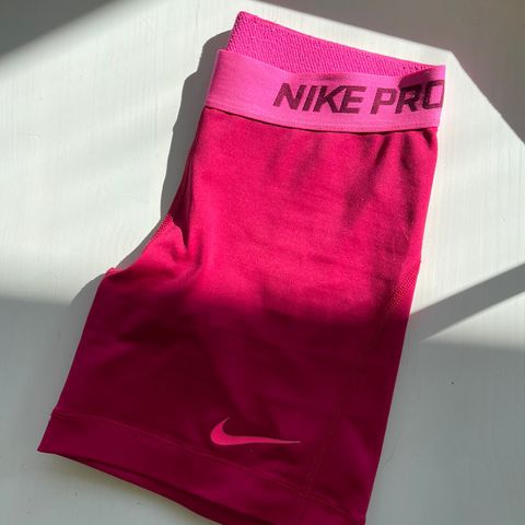 Nike pro tights short rosa