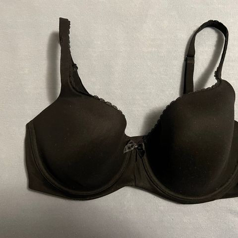 Victoria’s Secret BH svart 36D