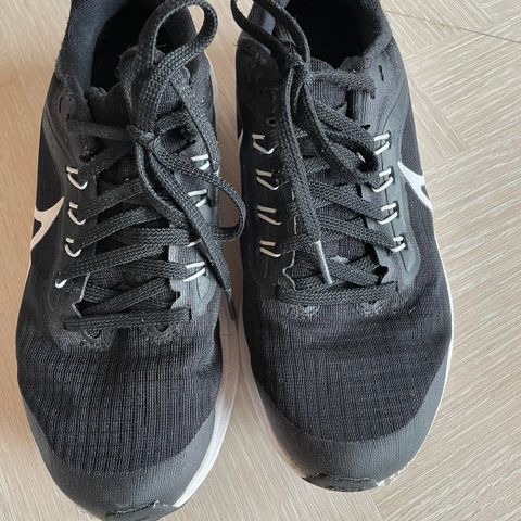 Nike joggesko str 36