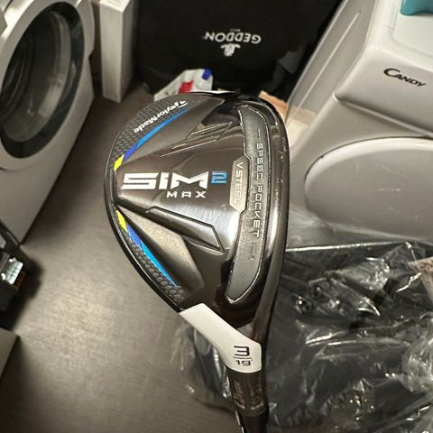 SIM 2 max - 3 hybrid 19° stiff skaft.