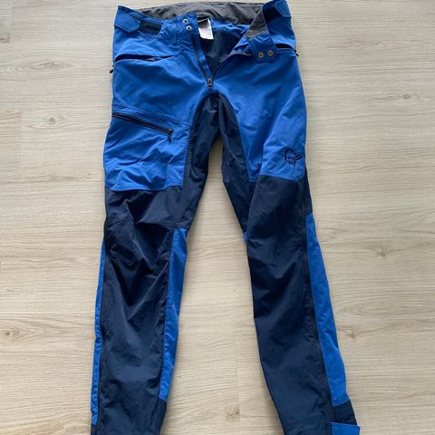 (Reservert) Norrøna falketind heavy duty pants (M) størrelse medium