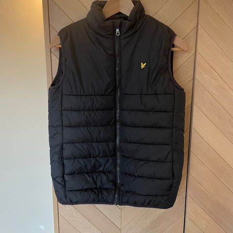 Lyle & Scott vest