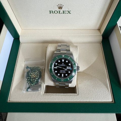 Rolex Submariner Starbucks 2022/ 126610LV