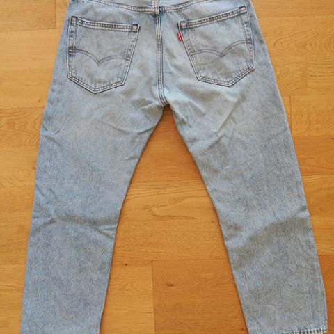 Som ny Levis 551 Z Authentic Straight Jeans, W32