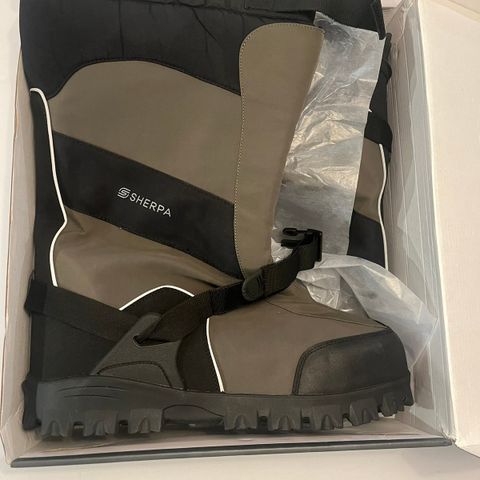 Sherpa overboots