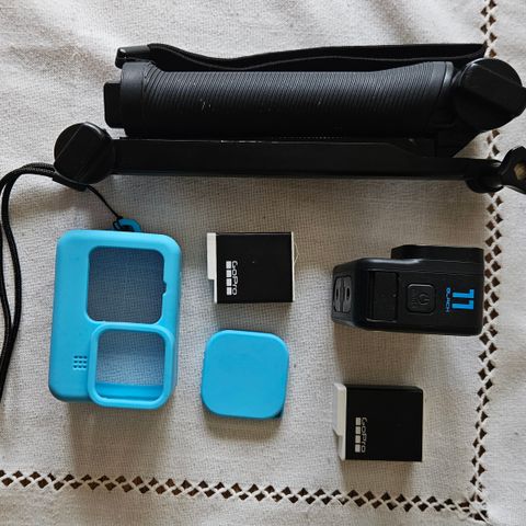 Gopro 11 + 2  enduro batterys