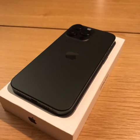 iPhone 15 pro max 256gb - aldri brukt