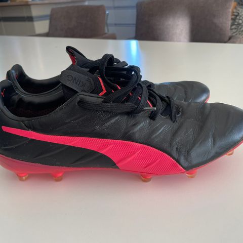 Puma King str 42,5