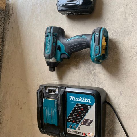 Makita slagskrutrekker 18v dtd152