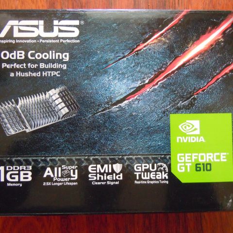 Nvidia Geforce GT 610 skjermkort PCI-E 1GB DDR3  med eske og manual