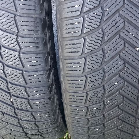 Vinterdekk Michelin 235/55R19