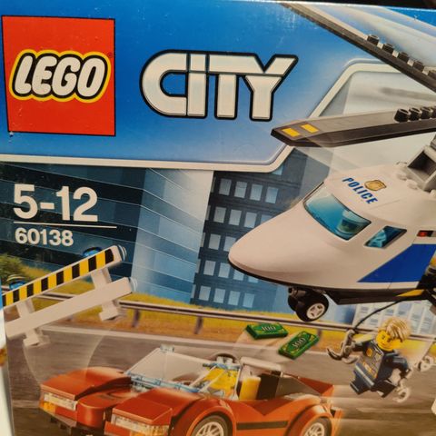 Lego City 60138