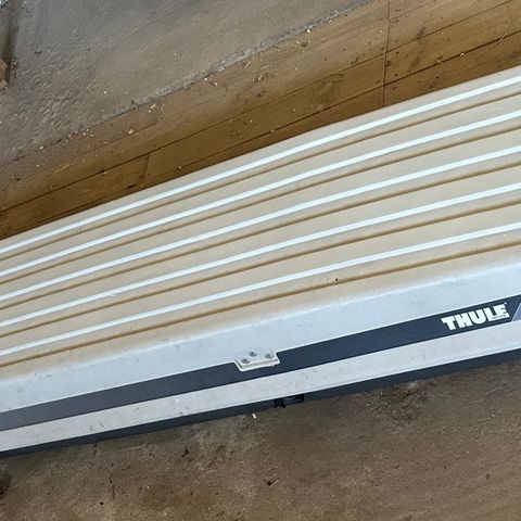 Thule 250 skiboks selges