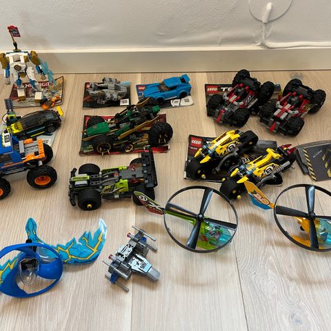 diverse LEGO biler, romskip, technic, mechs, mm