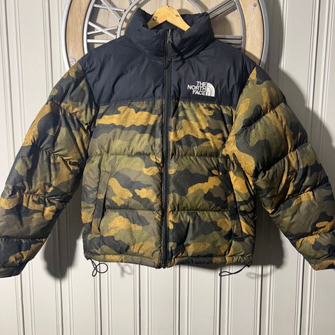 Jakke The North Face Nuptse 700 Camo