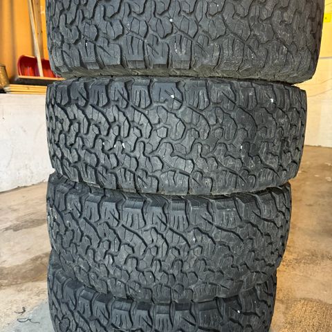 265/65 R17