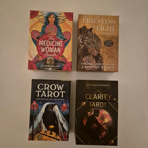 Tarot+Orakelkort kr 200stk, Alle for 600,-