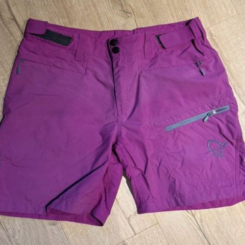 Norrøna shorts, dame, M, som ny