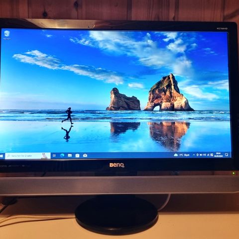 BenQ 27" full hd skjerm.