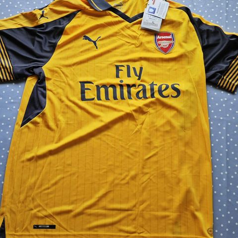 Arsenal bortedrakt i fra 2016/2017, ny med tag. *XL*