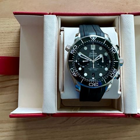 Omega Seamaster Diver 300M Co-Axial Master Chronometer Chronograph 44 MM