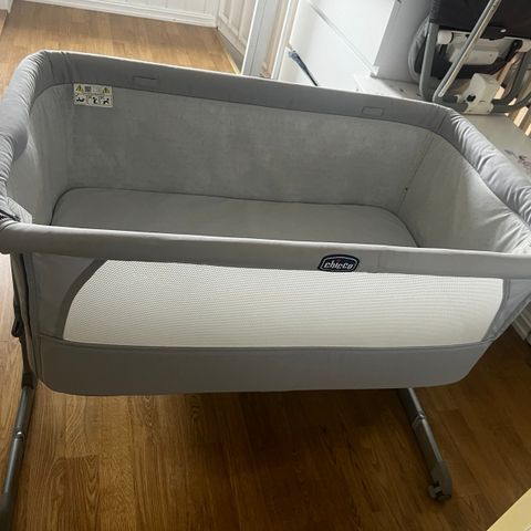 Bedside crib fra Chicco