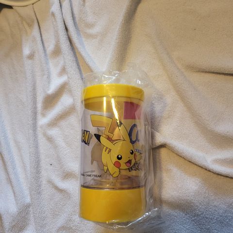 ColaCao sjokolademelk mixer Pokemon pikachu stil