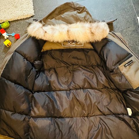 Moose Knuckles parkas Ny