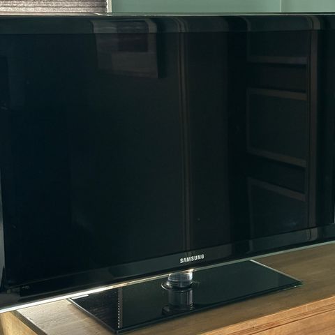 Eldre tv - Samsung 40 ‘’