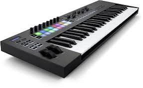 UBRUKT NOVATION LAUNCHKEY 49 MK3 | GARANTI & ESKE