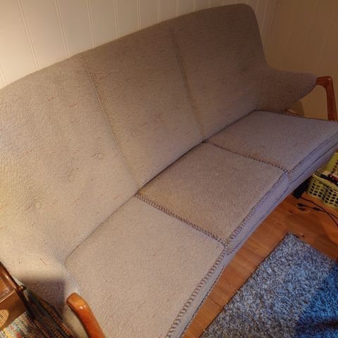 Gammel sofa + 2 stoler