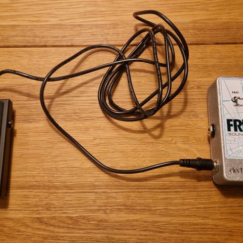 Electro Harmonix Freeze - Modifisert for ekstern switch