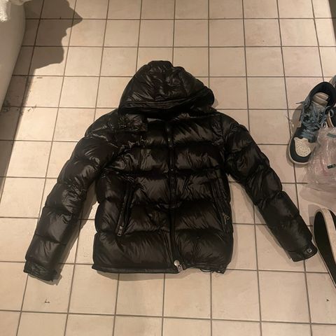 Moncler maya